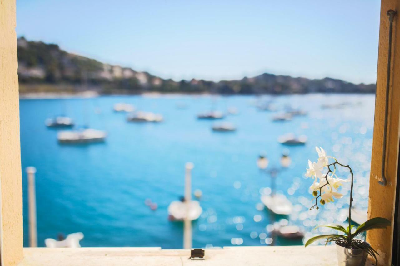 Quai Des Marinieres Ap2015 By Riviera Holiday Homes Villefranche-sur-Mer Bagian luar foto
